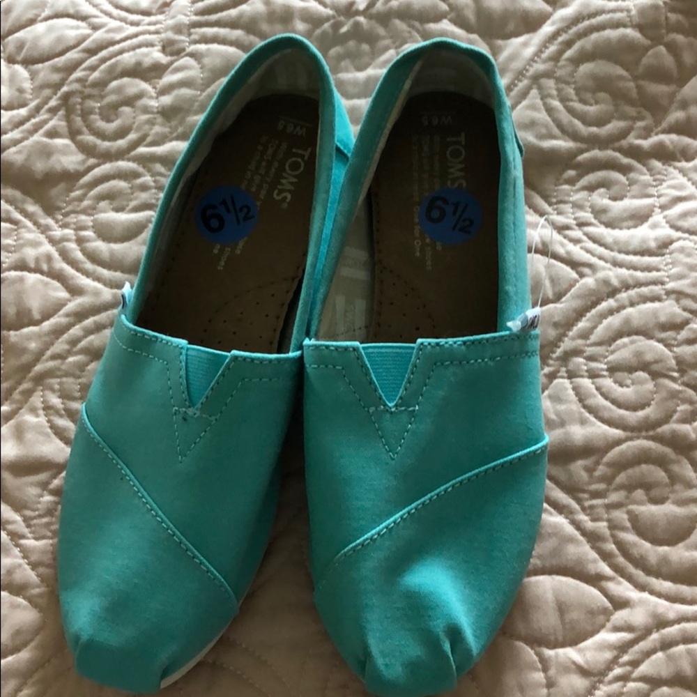 Toms